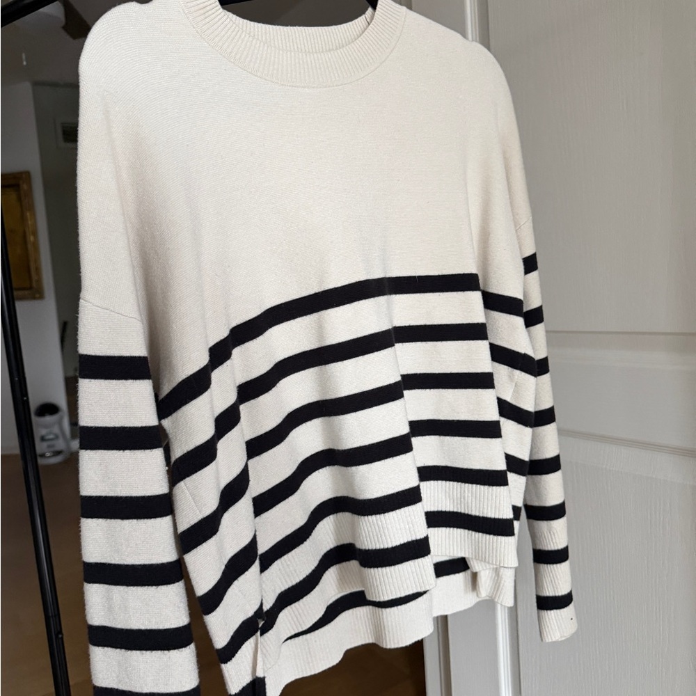 Abercrombie & Fitch Striped Knit Sweater Womens Medium Crewneck